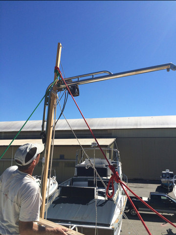 Dinghy Crane on Flybridge